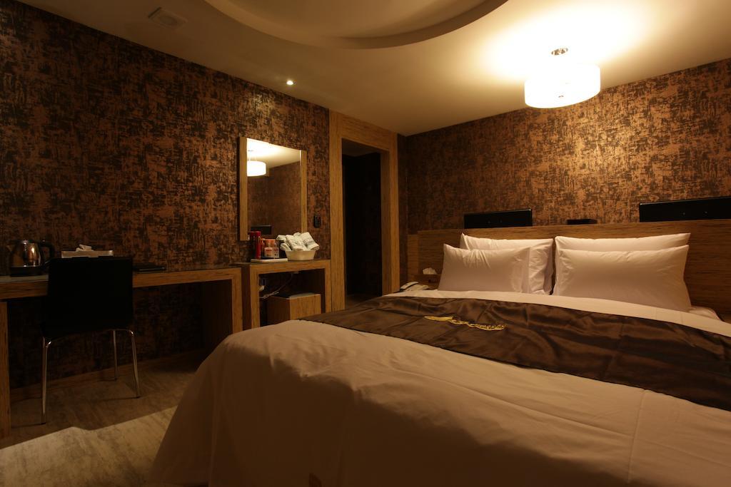 Hotel Pharaoh Séoul Extérieur photo