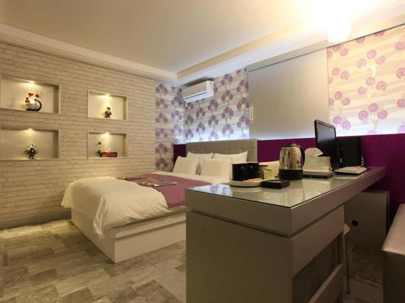 Hotel Pharaoh Séoul Extérieur photo